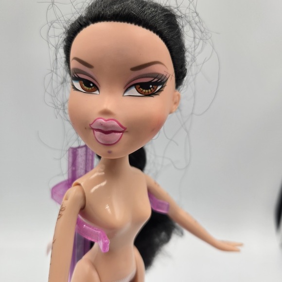 RARE Bratz Genie Magic Jade Doll Hard To Find Braided Hair Vintage Henna Tattoo - Picture 2 of 10